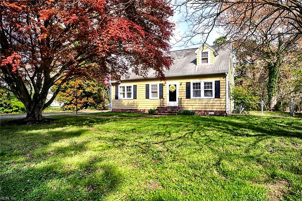 7297 Duval Ave, Gloucester — photo