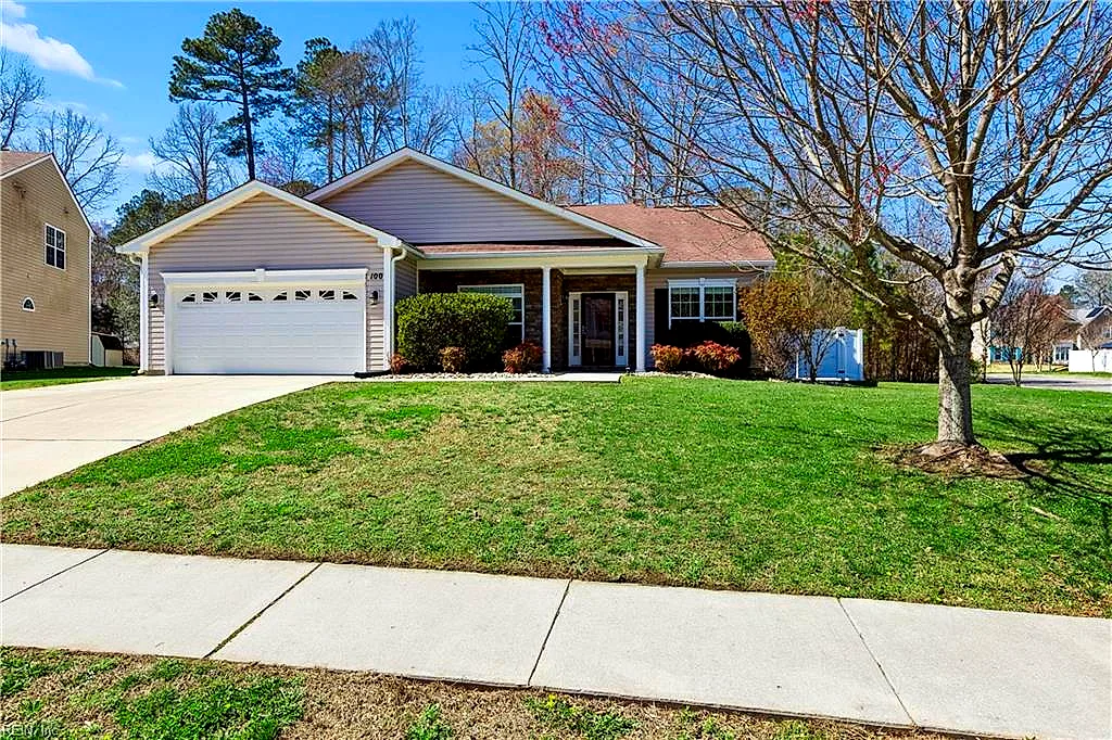 100 Seasons Walk Ct, Yorktown — photo