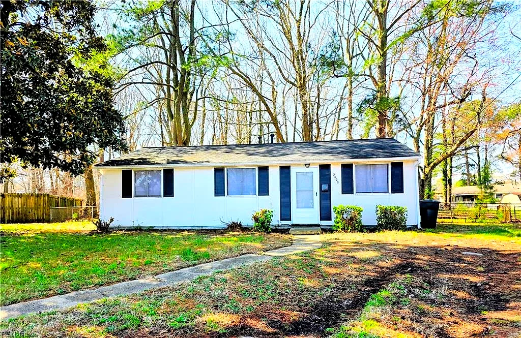 2000 Neville Cir, Hampton — photo