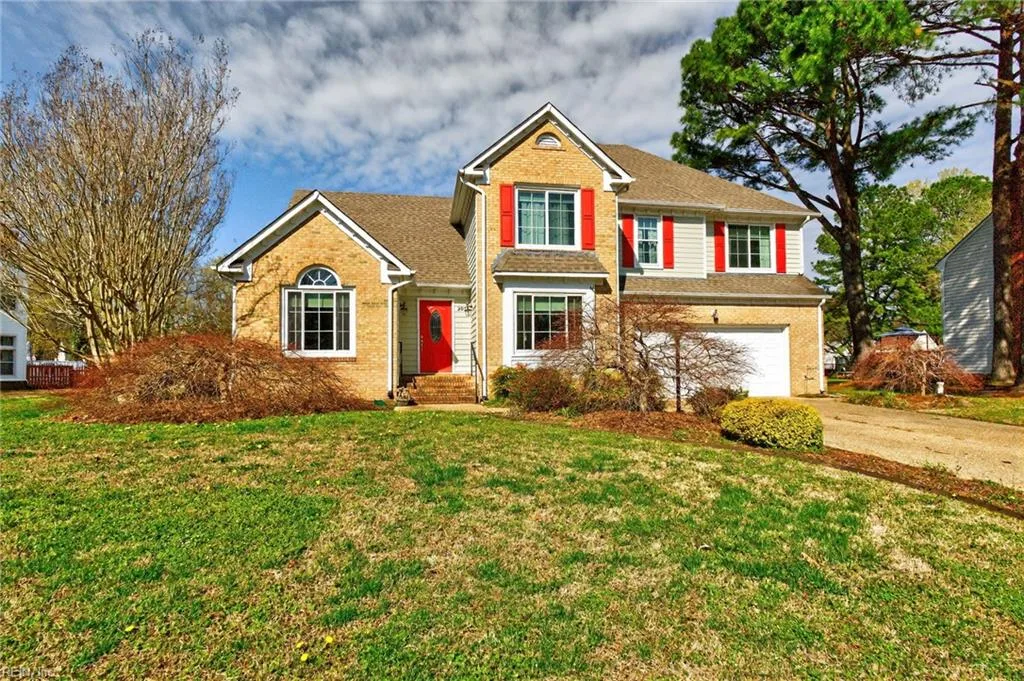 203 Winterberry LN, SMITHFIELD VA 23430