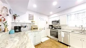 6 El Paso Ct, Hampton — photo