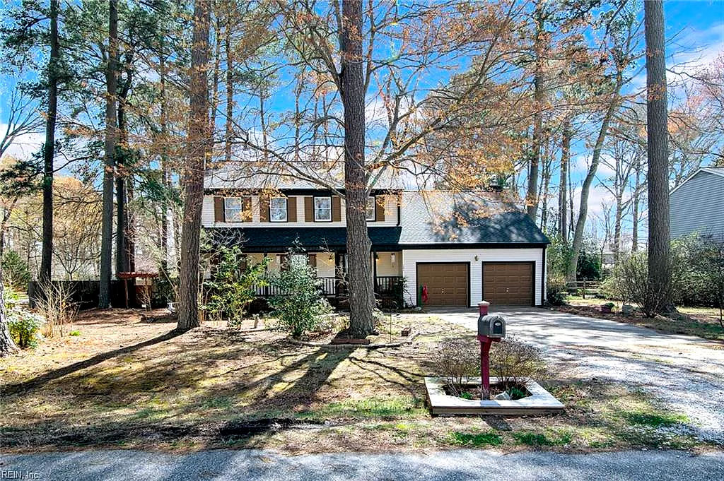 101 Edgewood Ct, Yorktown — photo