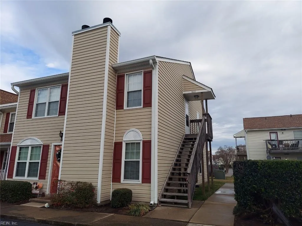 1420 Deerpond LN, VIRGINIABEACH VA 23464