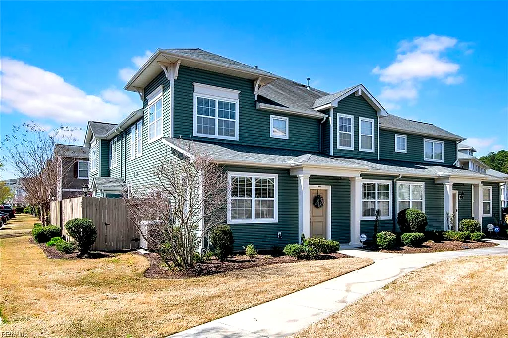 4332 Farringdon Way, Chesapeake — photo