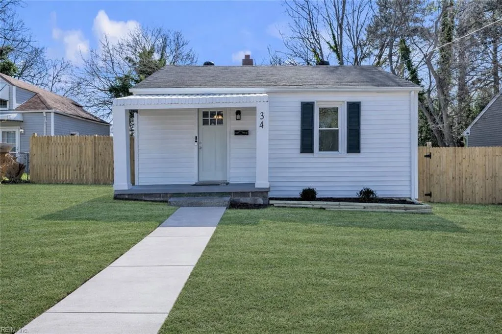 34 Pollux CIR W, PORTSMOUTH VA 23701