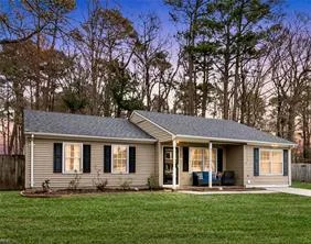 5 Jimmy CIR, HAMPTON VA 23666