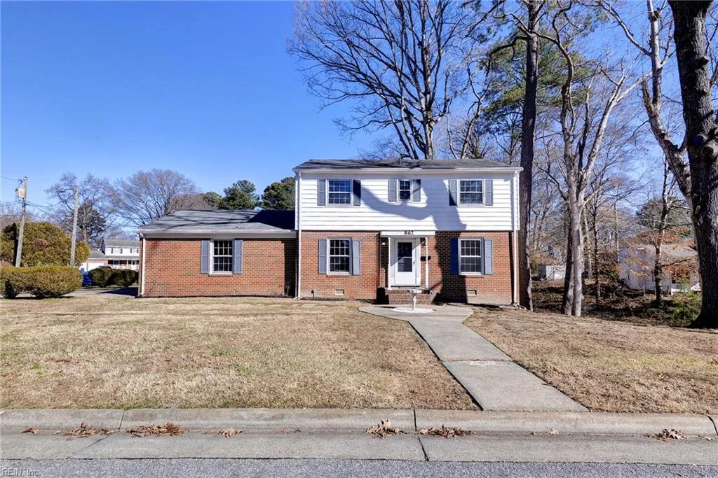 862 Moyer RD, NEWPORTNEWS VA 23608