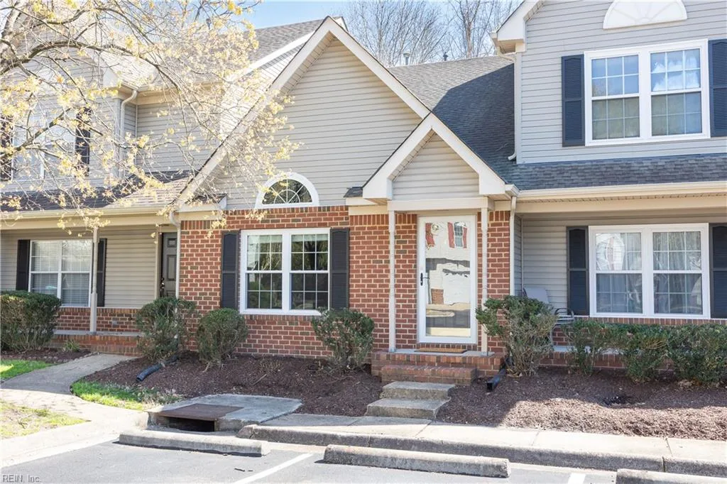 415 S Hill Ln, Chesapeake — photo