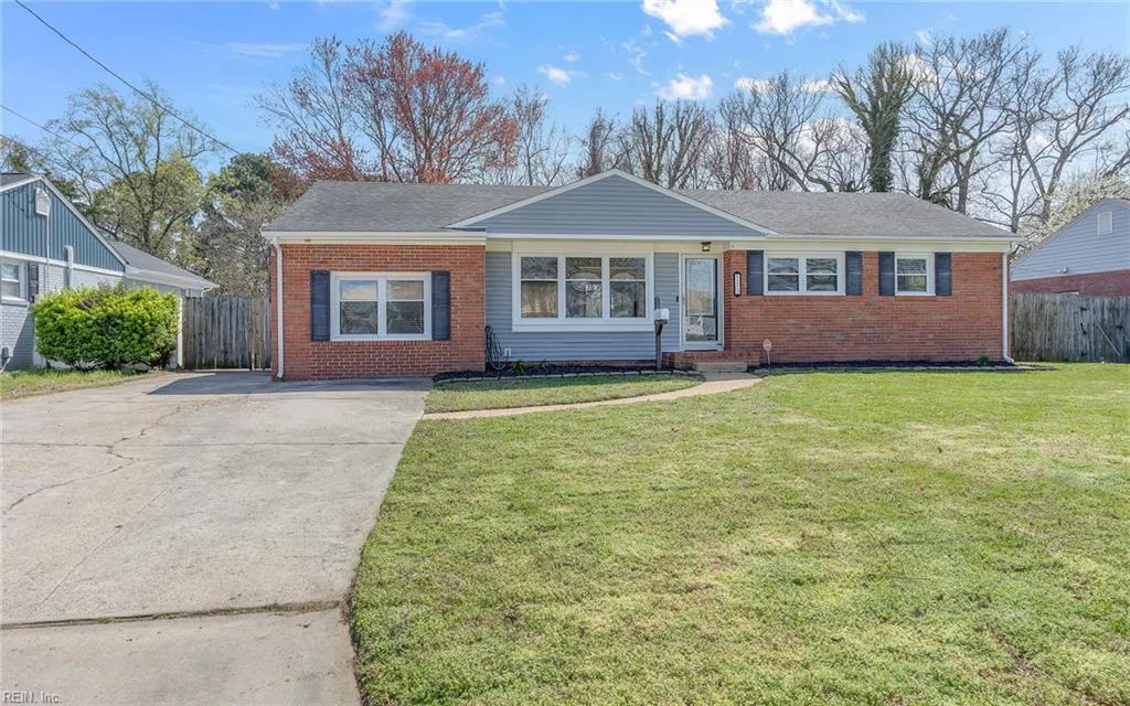 8212 Mona AVE, NORFOLK VA 23518