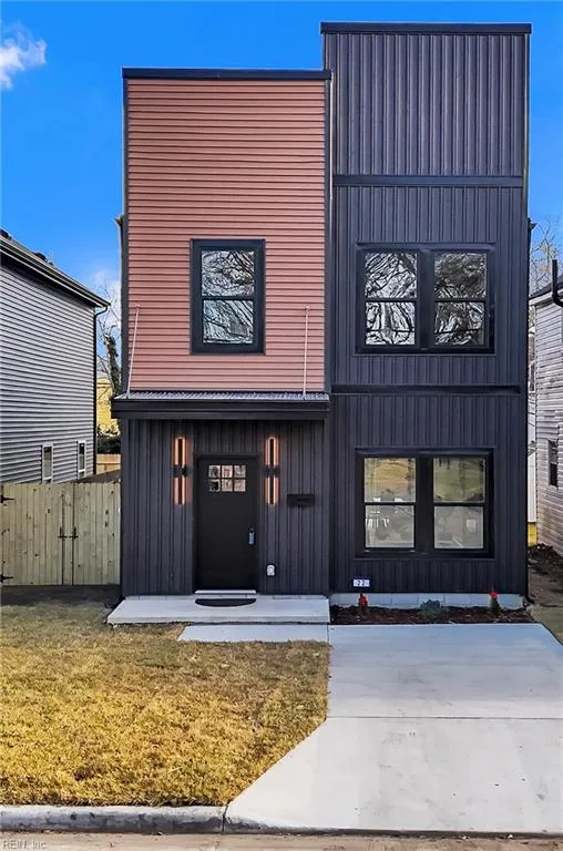 26 Booker ST, HAMPTON VA 23663