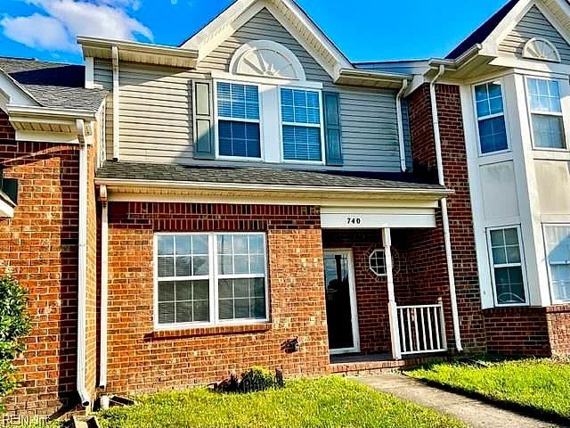740 Hunters Quay, Chesapeake — photo