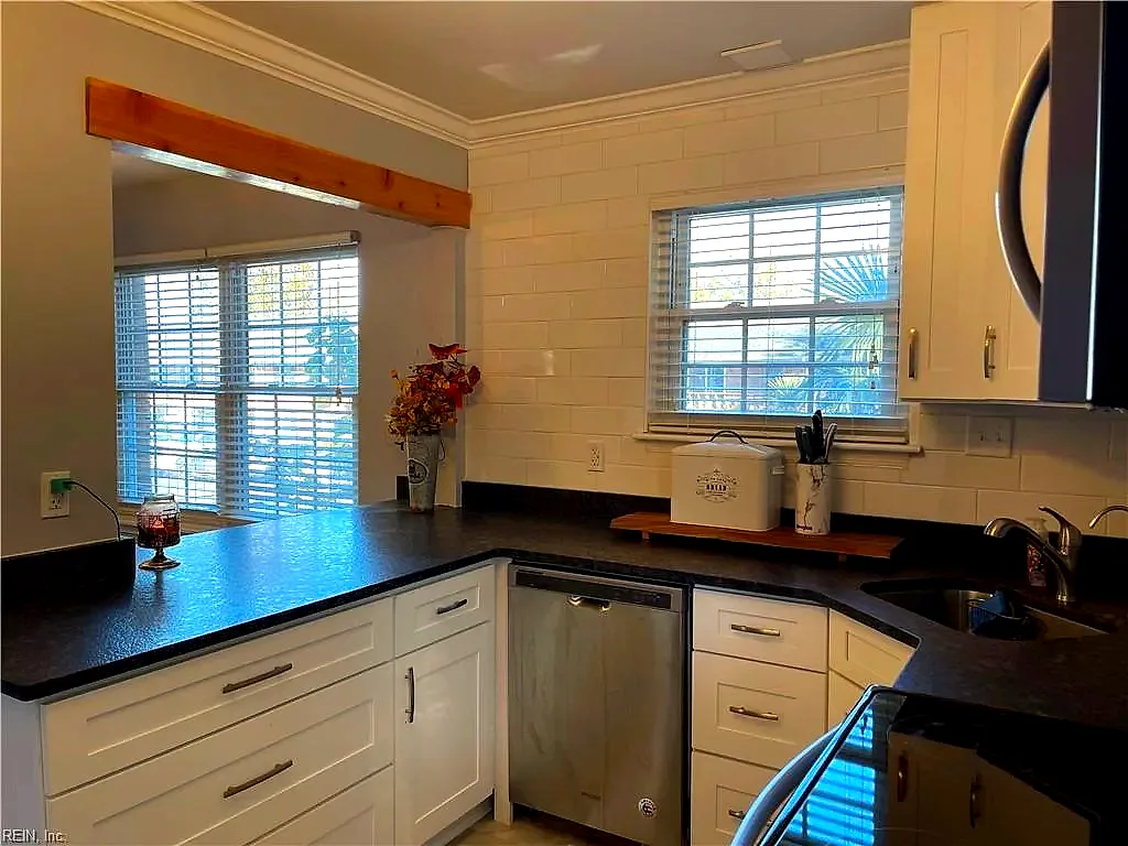 1001 Barclay Sq, Virginia Beach — photo