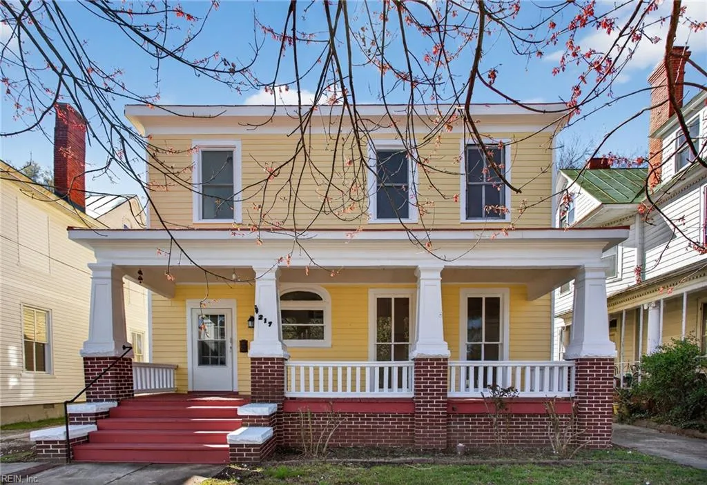 217 N Saratoga St, Suffolk — photo