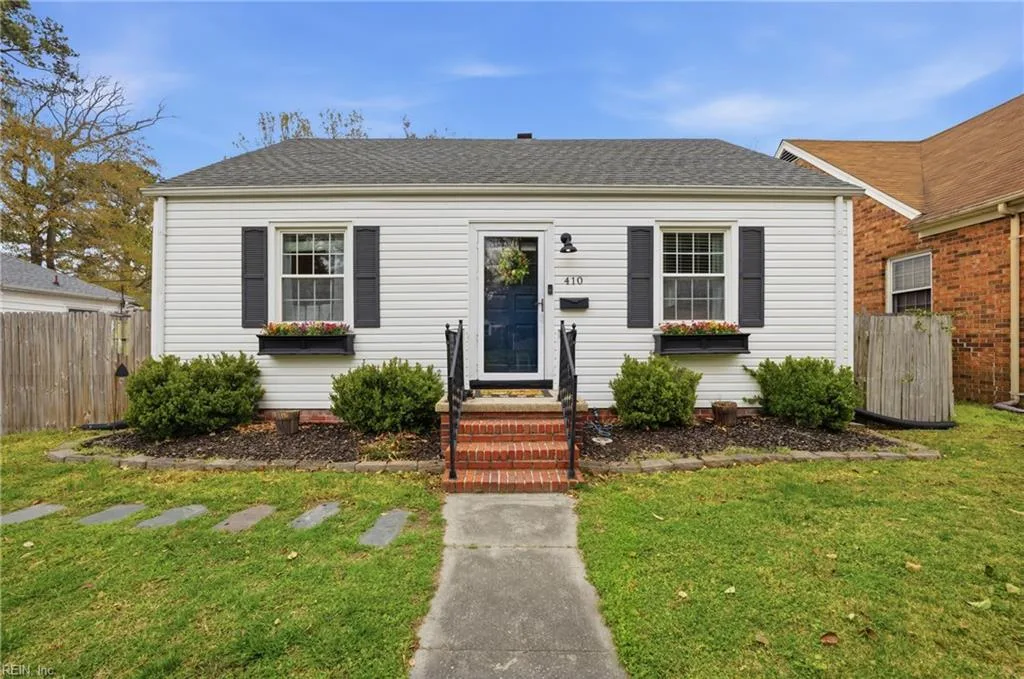 410 N Shore Rd, Norfolk — photo