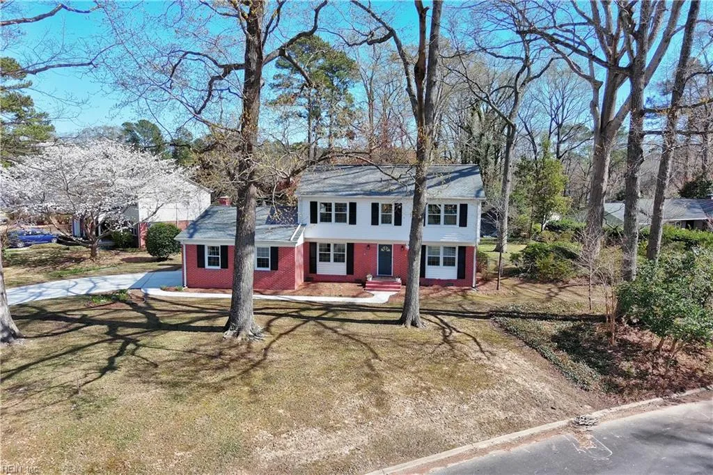 612 Queensgrove Cres, Virginia Beach — photo