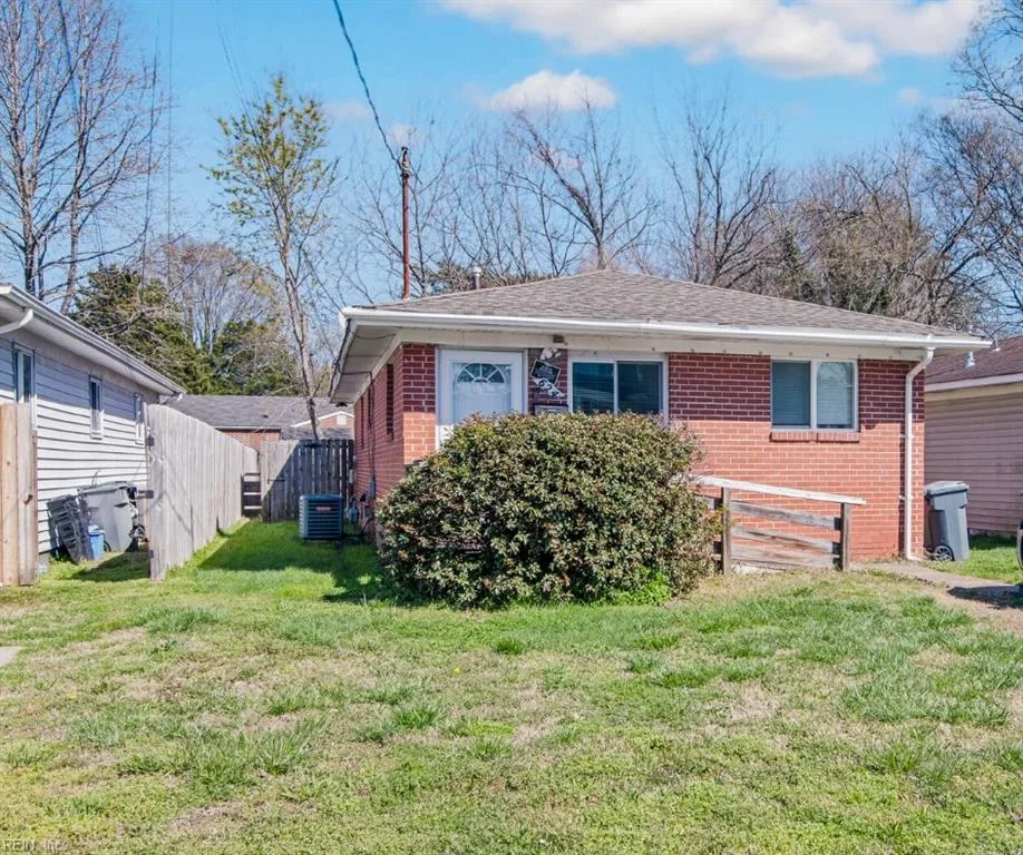 624 Pennsylvania Ave, Hampton — photo