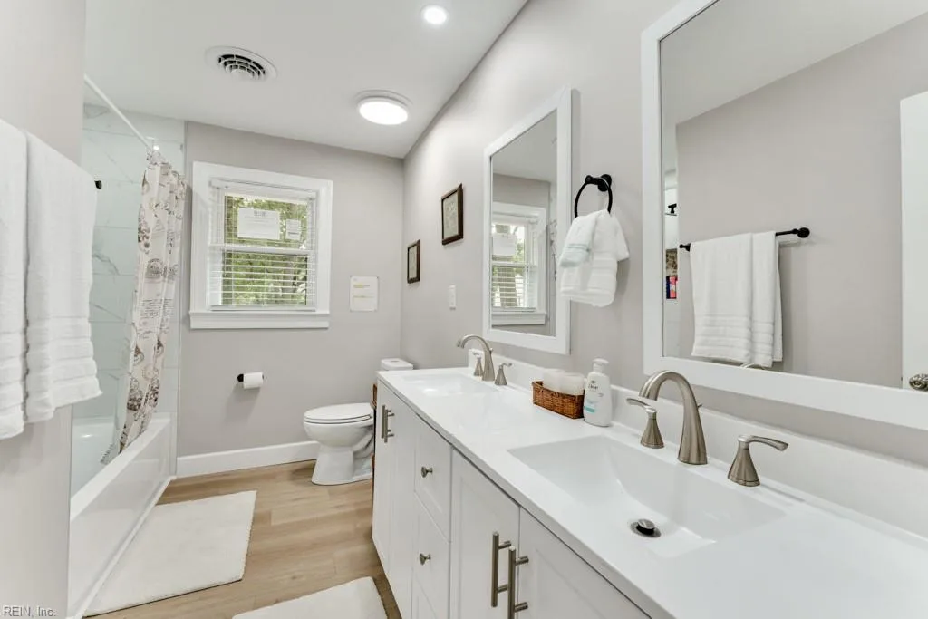 5833 Hedgerow LN, PORTSMOUTH VA 23703