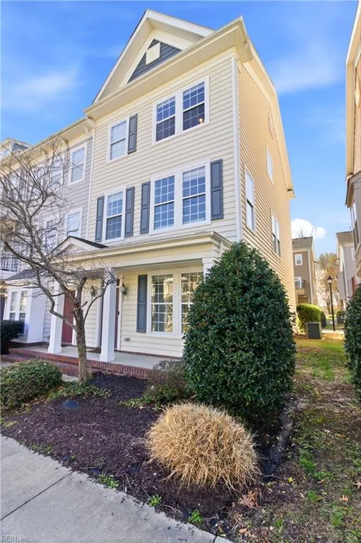 229 Tigerlilly Dr, Portsmouth — photo