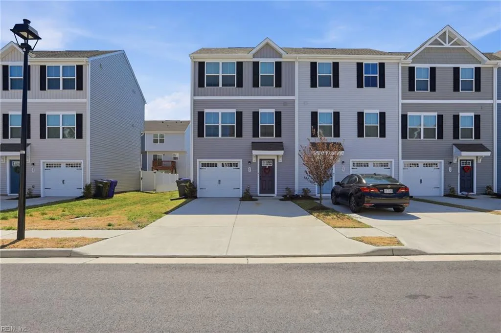 25 Clara CT, SUFFOLK VA 23434