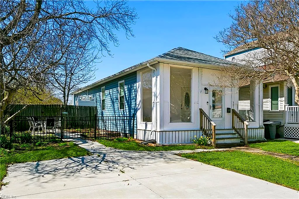 307 N First ST, HAMPTON VA 23664