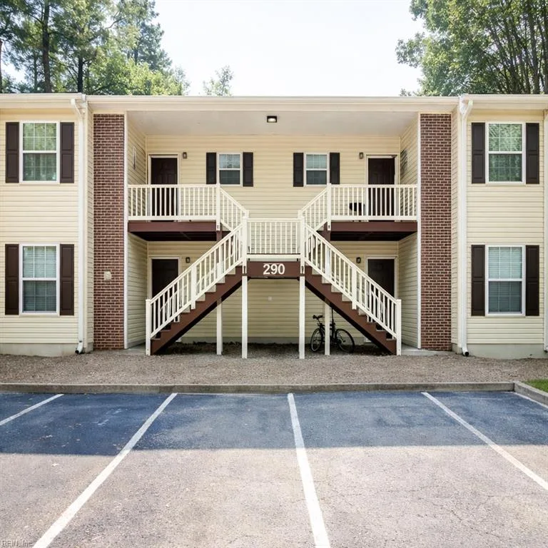 290 Patriot LN #D, WILLIAMSBURG VA 23185