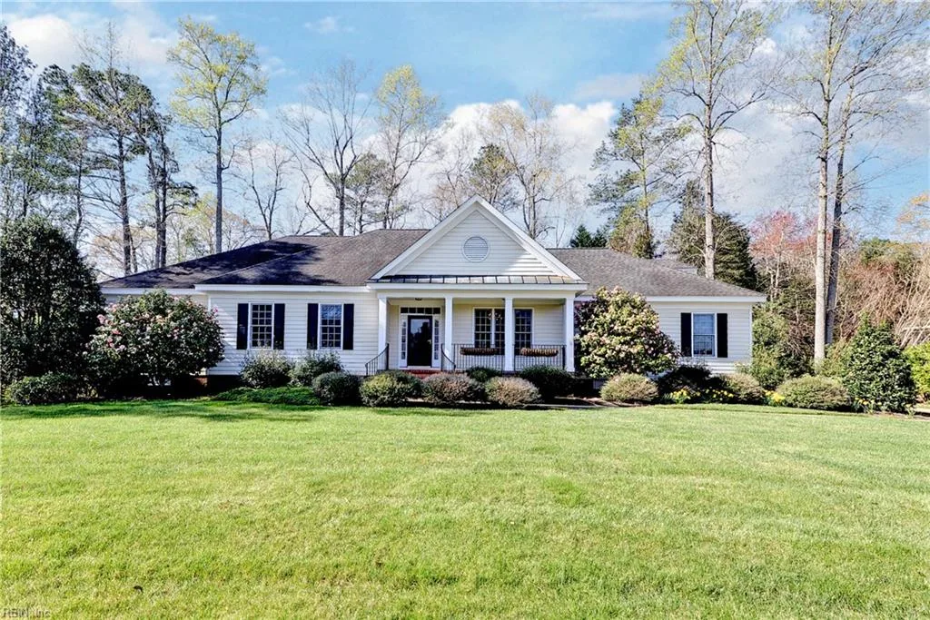 116 Mahogany RN, WILLIAMSBURG VA 23188