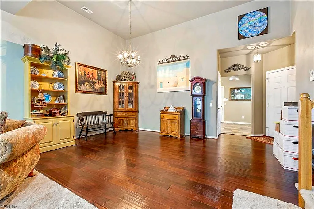 901 Overlook Ter, Carrollton — photo