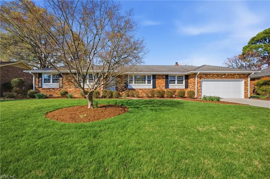 205 Convention Dr, Virginia Beach — photo