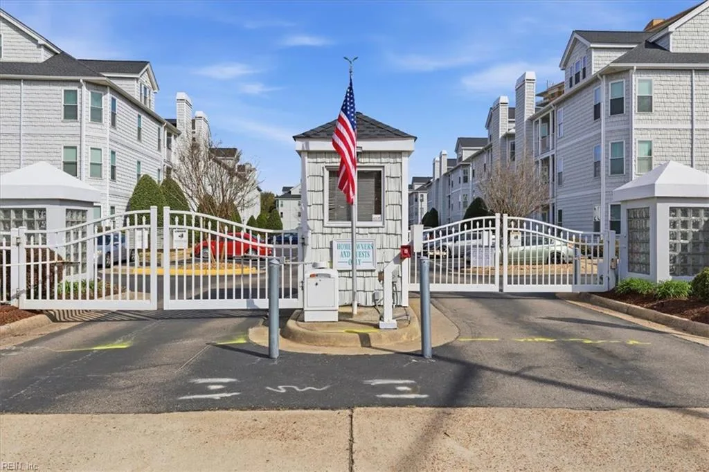 2312 Beach Haven DR #102, VIRGINIABEACH VA 23451
