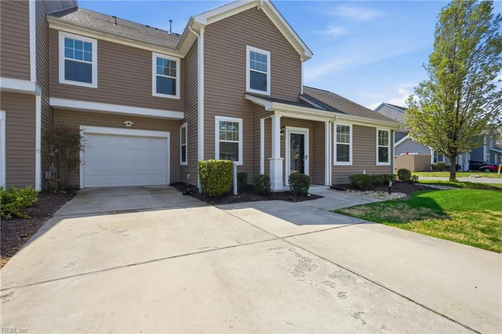 943 Vineyard Pl #A, Suffolk — photo