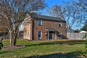 700 Lake Edward Dr, Virginia Beach — photo