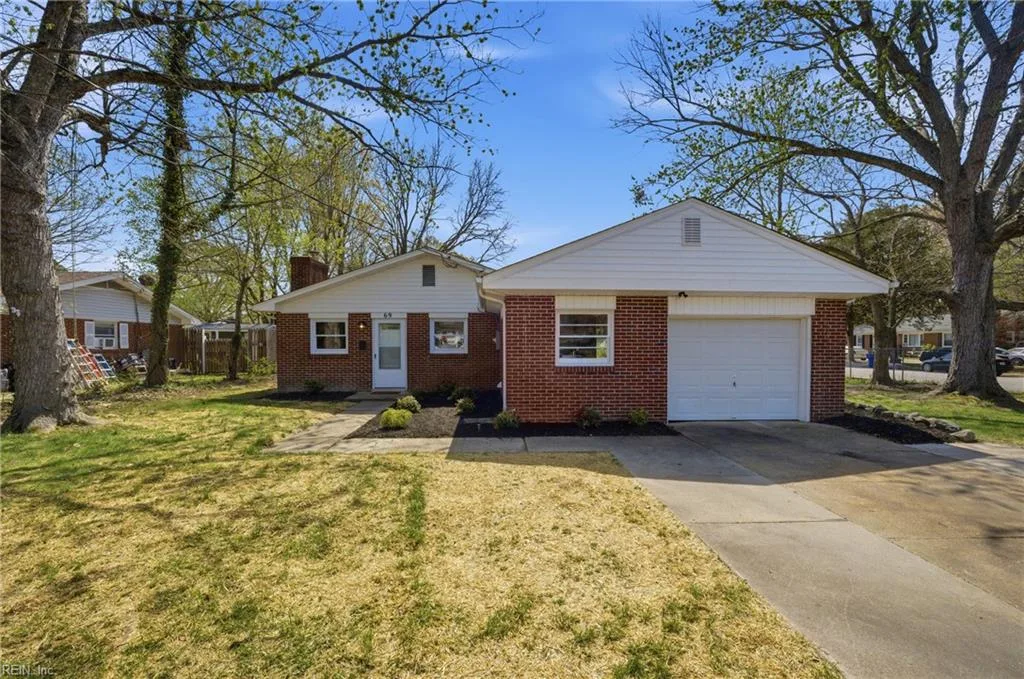 69 Stanley DR, NEWPORTNEWS VA 23608