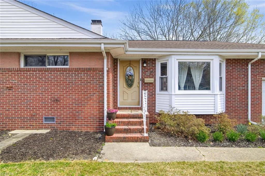 32 Astor Dr, Newport News — photo
