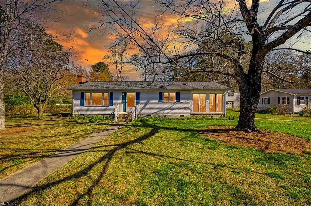 621 Shore Dr, Hartfield — photo