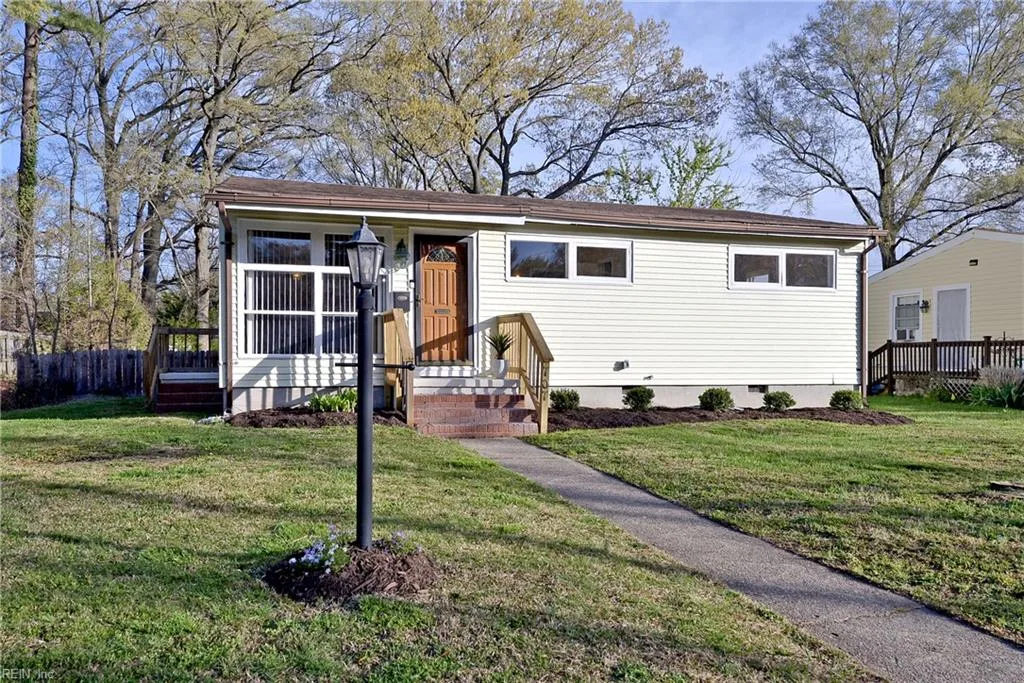 707 72nd St, Newport News — photo