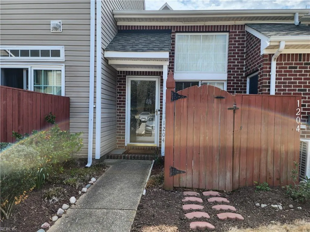 1204 Loose Strife Pl, Chesapeake — photo