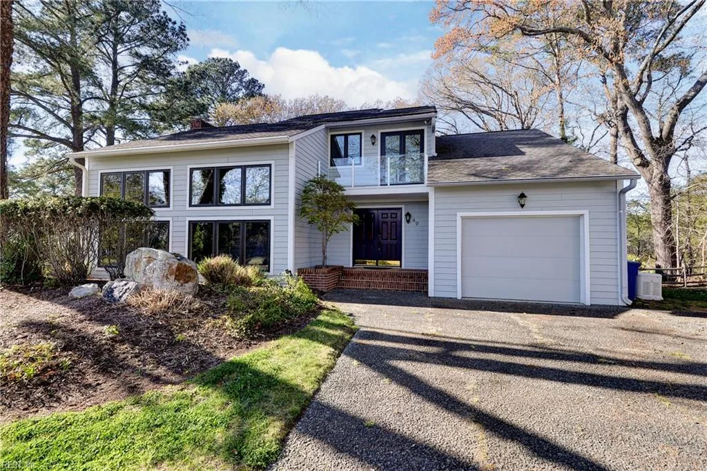 49 Dillwyn DR, NEWPORTNEWS VA 23602
