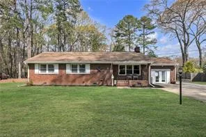 21 Executive Dr, Newport News — photo