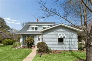 121 Old Railway RD, YORKTOWN VA 23692