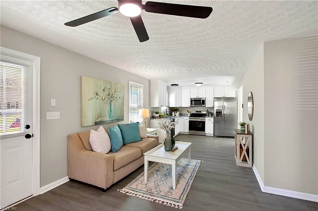 3607 Hyde Cir, Norfolk — photo
