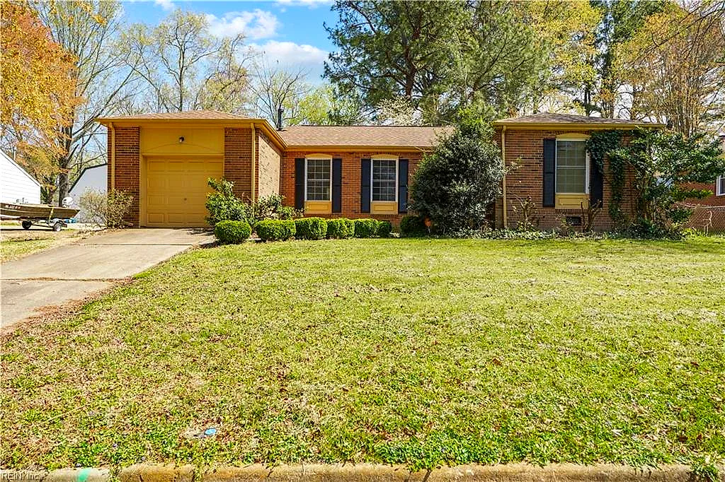 592 Windjammer Cres, Newport News — photo
