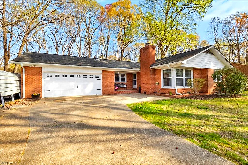 202 Bayberry Ln, Yorktown — photo