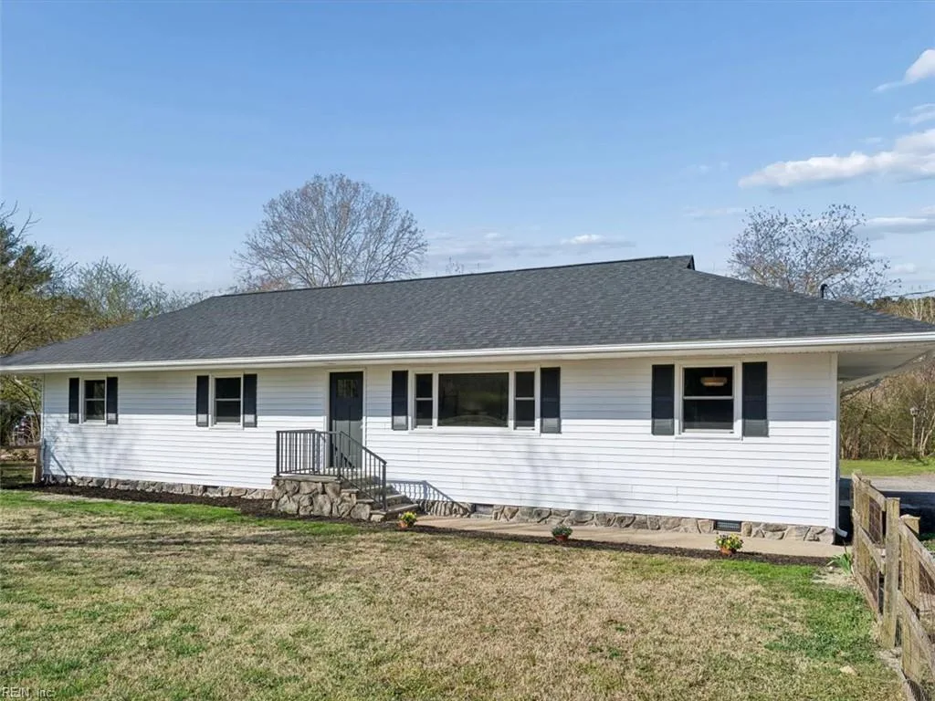 4404 Hickory Fork Rd, Gloucester — photo