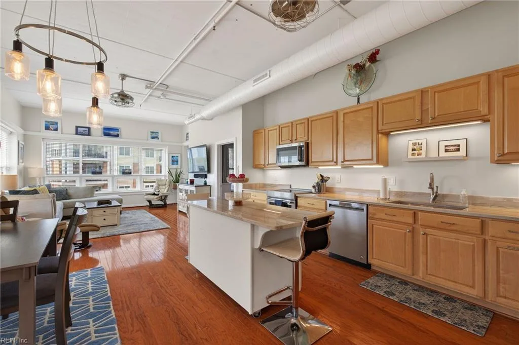 2951 Baltic AVE #310, VIRGINIABEACH VA 23451