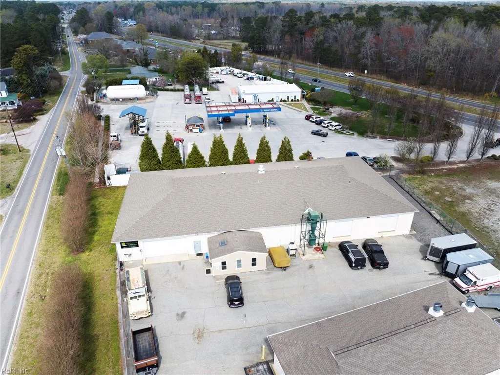 2521 Hayes RD, HAYES VA 23072