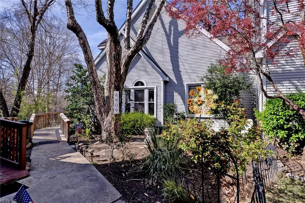 4909 Abbotsford Mews, Williamsburg — photo