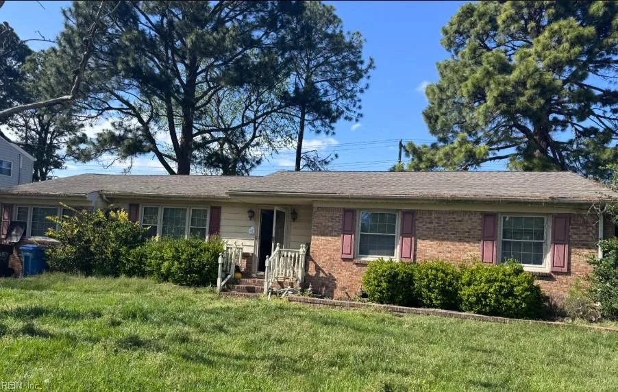 357 Dexter St E, Chesapeake — photo