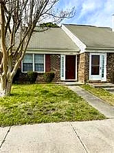 109 Cypress Xing, Yorktown — photo