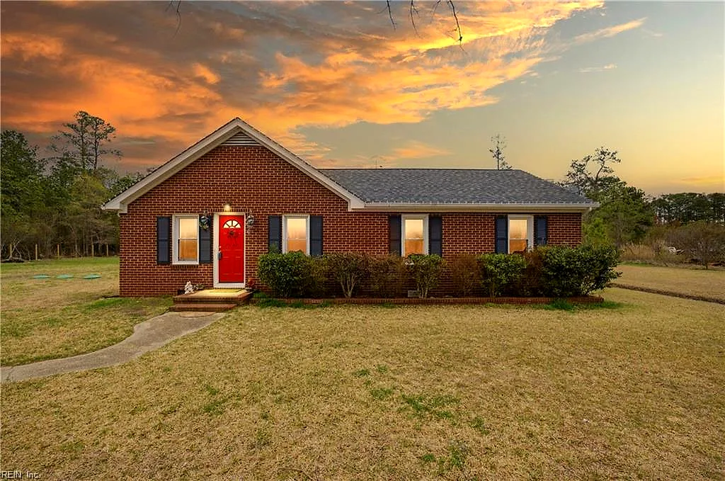 2111 Jenkins Neck Rd, Hayes — photo
