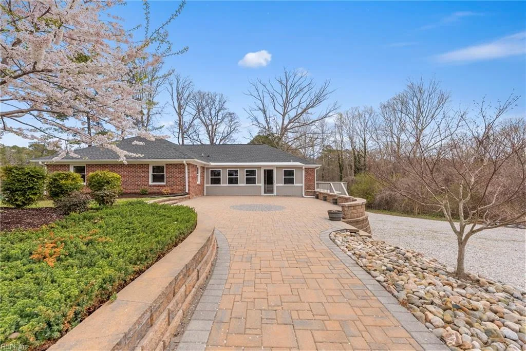 4861 Rochambeau DR, WILLIAMSBURG VA 23188